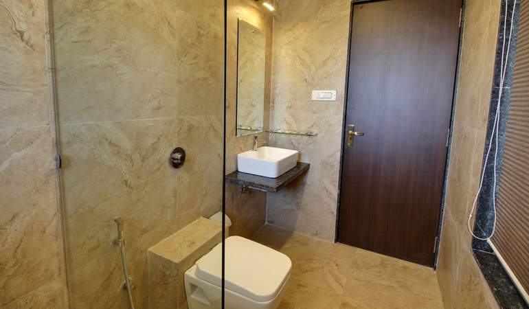Premium Room Bathroom Ivy Park Resort Panchgani